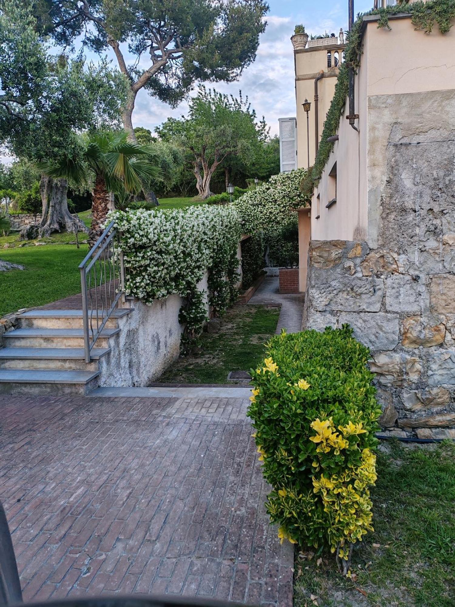 Bordighera Castello Selva Dolce Dış mekan fotoğraf